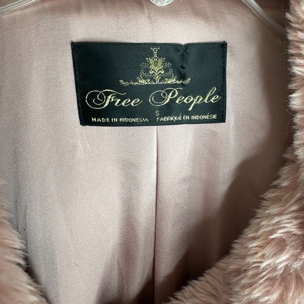 Free People Pink Faux Fur Coat Women’s Small Plush Teddy Shaggy Y2K Boho Jacket - Picture 2 of 8